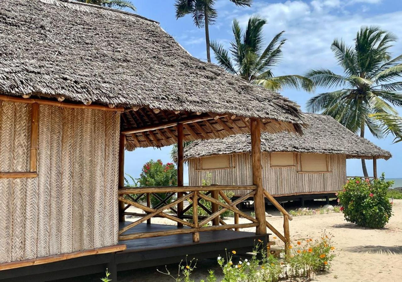 Barry'S Beach Resort Mkwaja 外观 照片