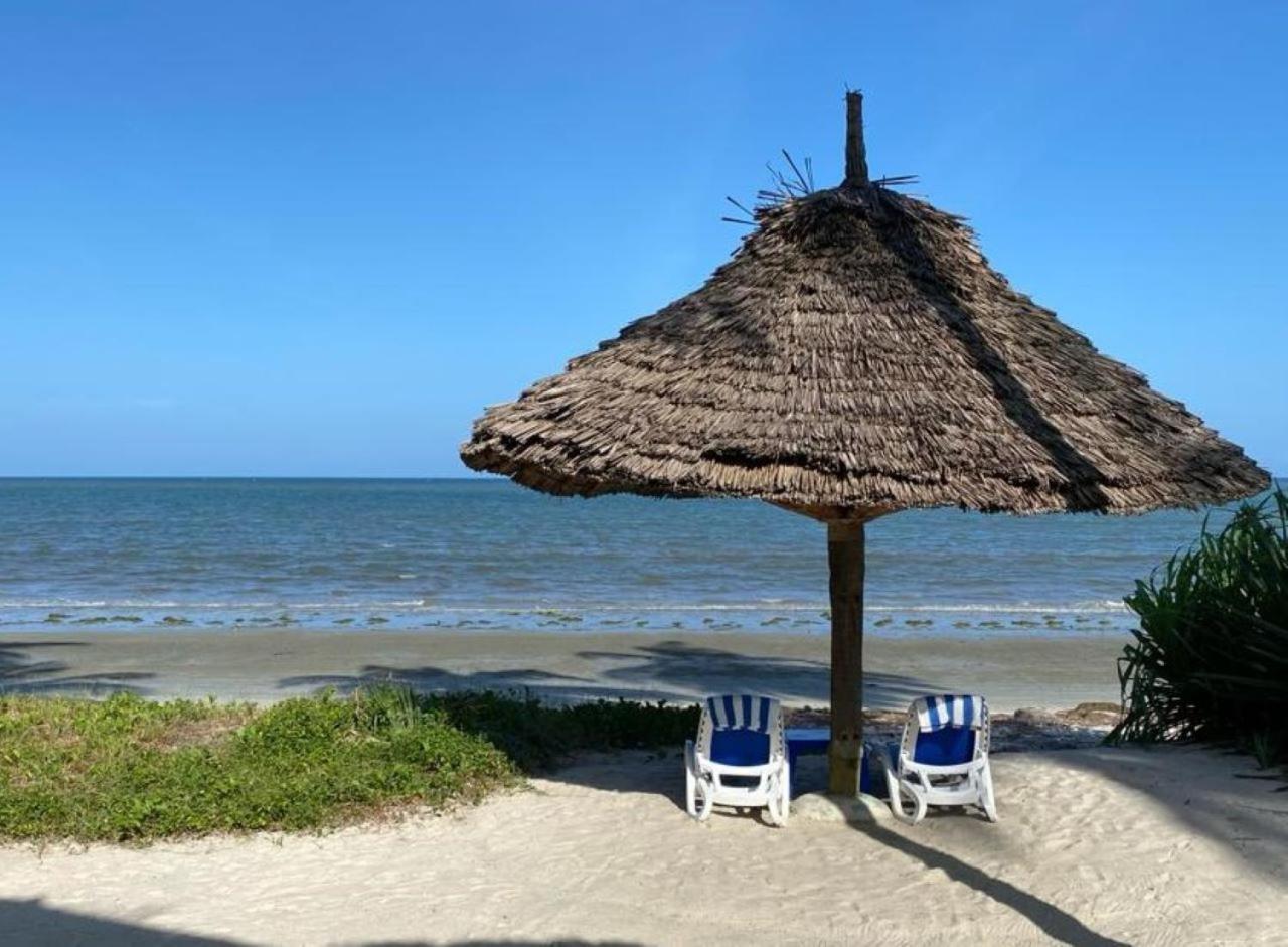 Barry'S Beach Resort Mkwaja 外观 照片