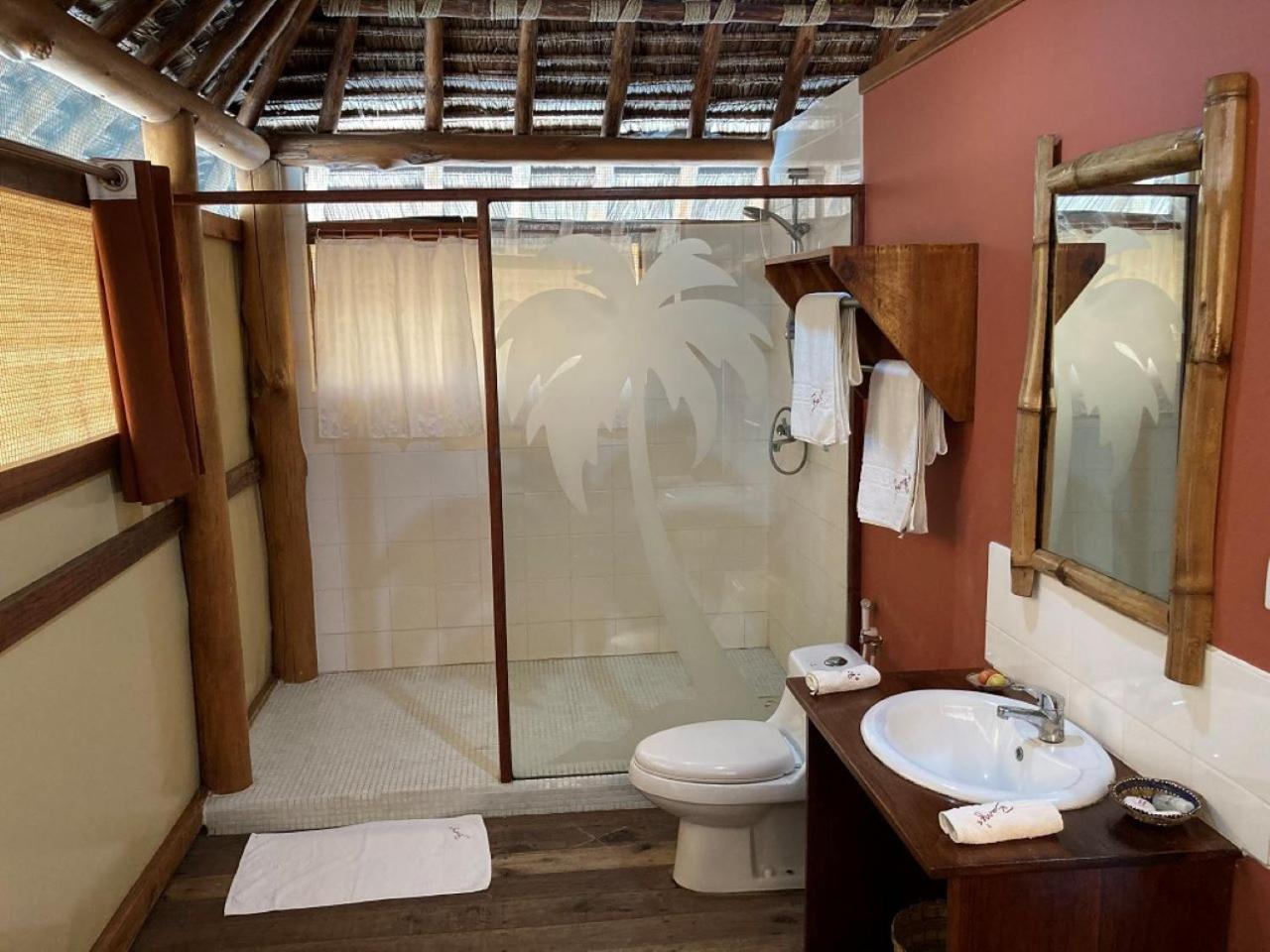 Barry'S Beach Resort Mkwaja 外观 照片