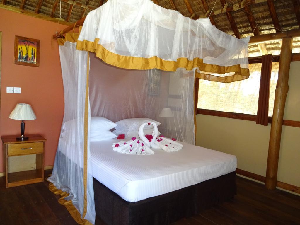 Barry'S Beach Resort Mkwaja 外观 照片