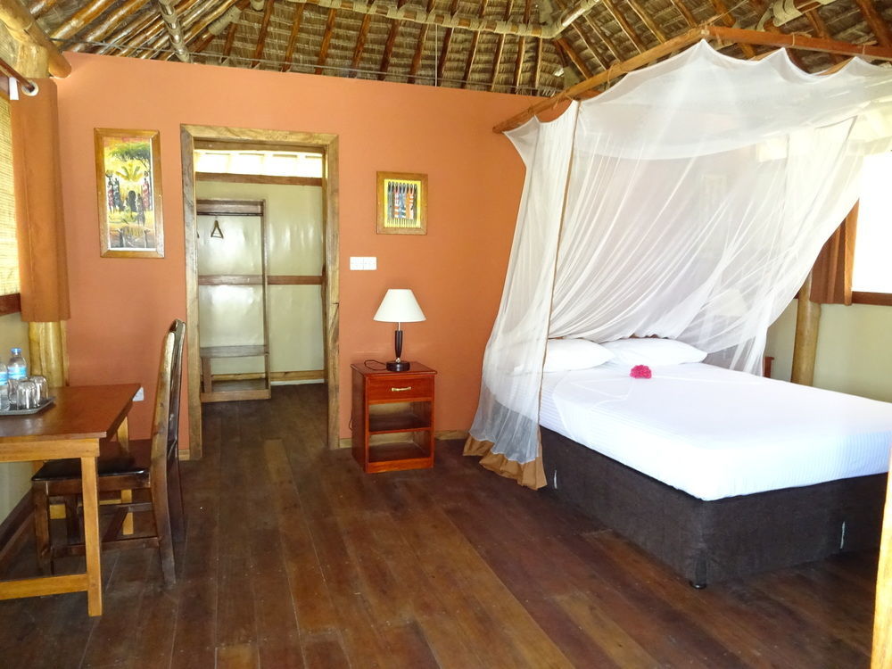 Barry'S Beach Resort Mkwaja 外观 照片
