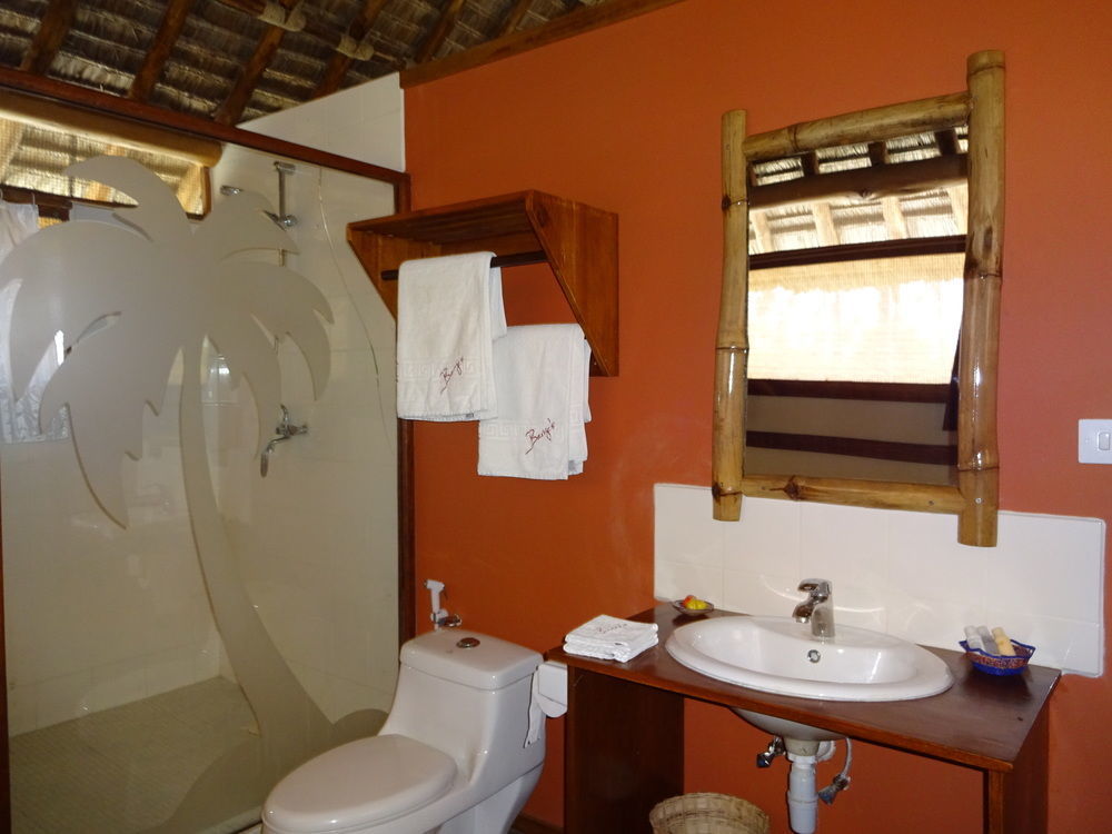 Barry'S Beach Resort Mkwaja 外观 照片